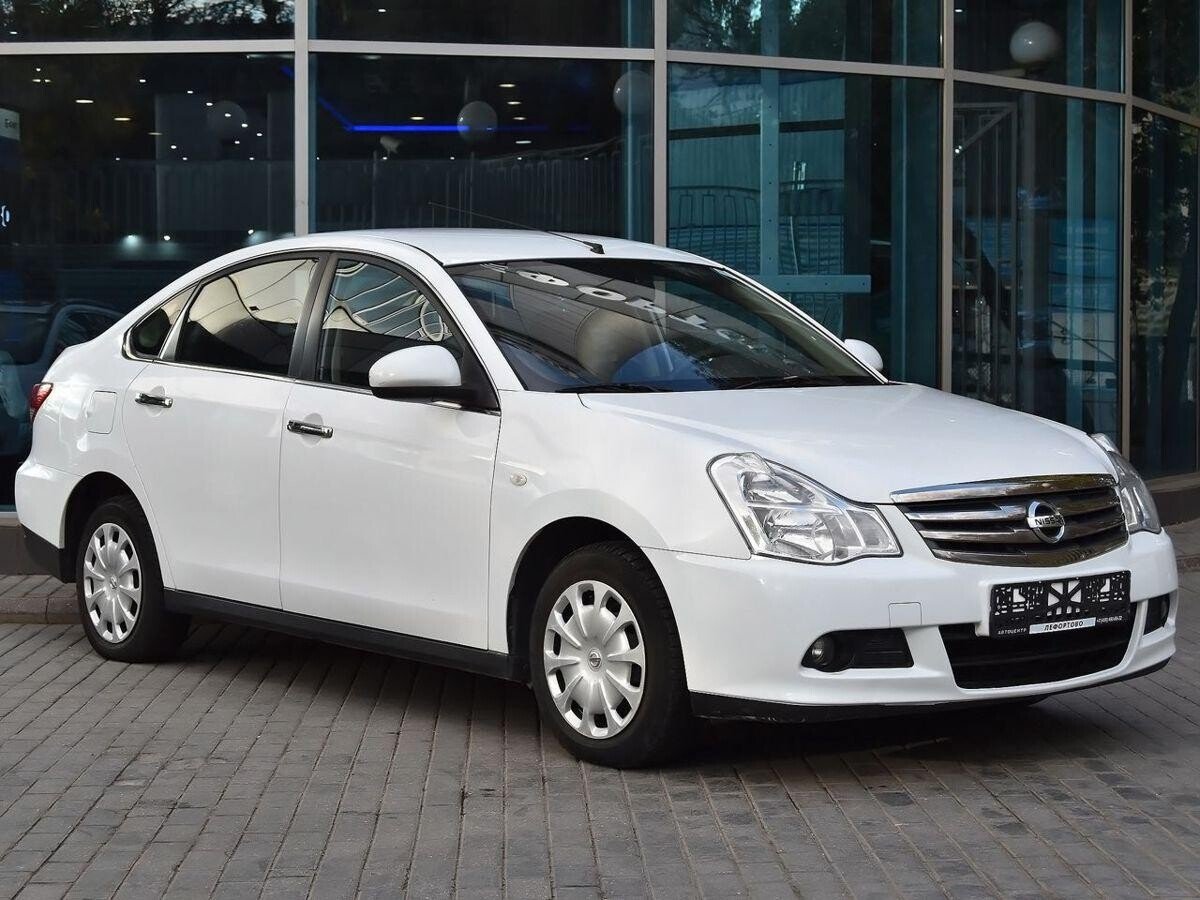 Nissan Almera 2015