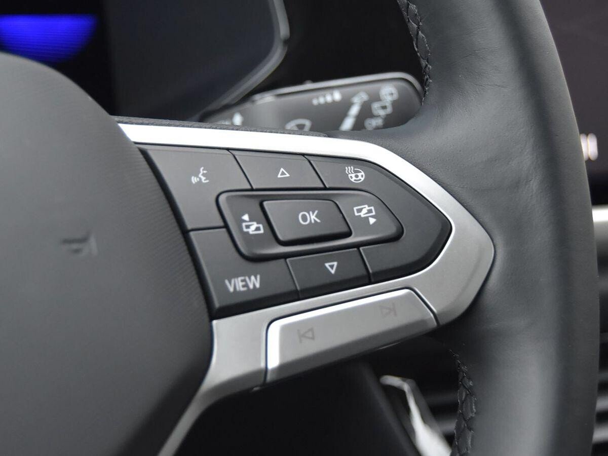 Volkswagen Taos 2021