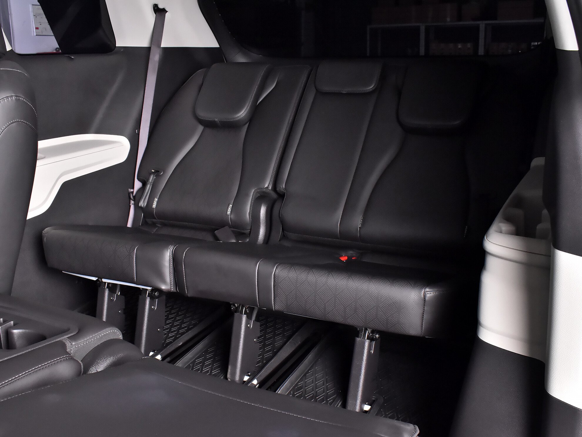 Kia Carnival 2021 Comfort — фото 8