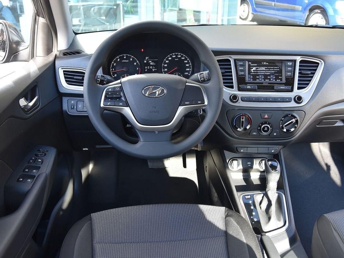 Hyundai Solaris 2021