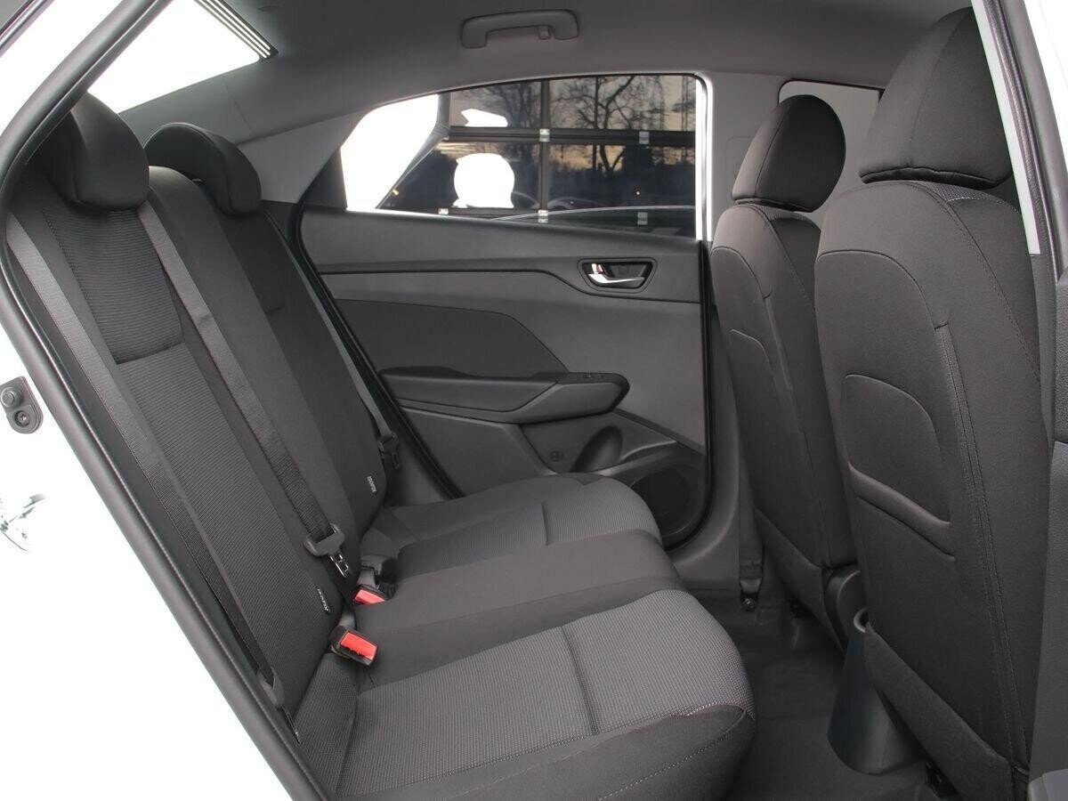 Hyundai Solaris 2021