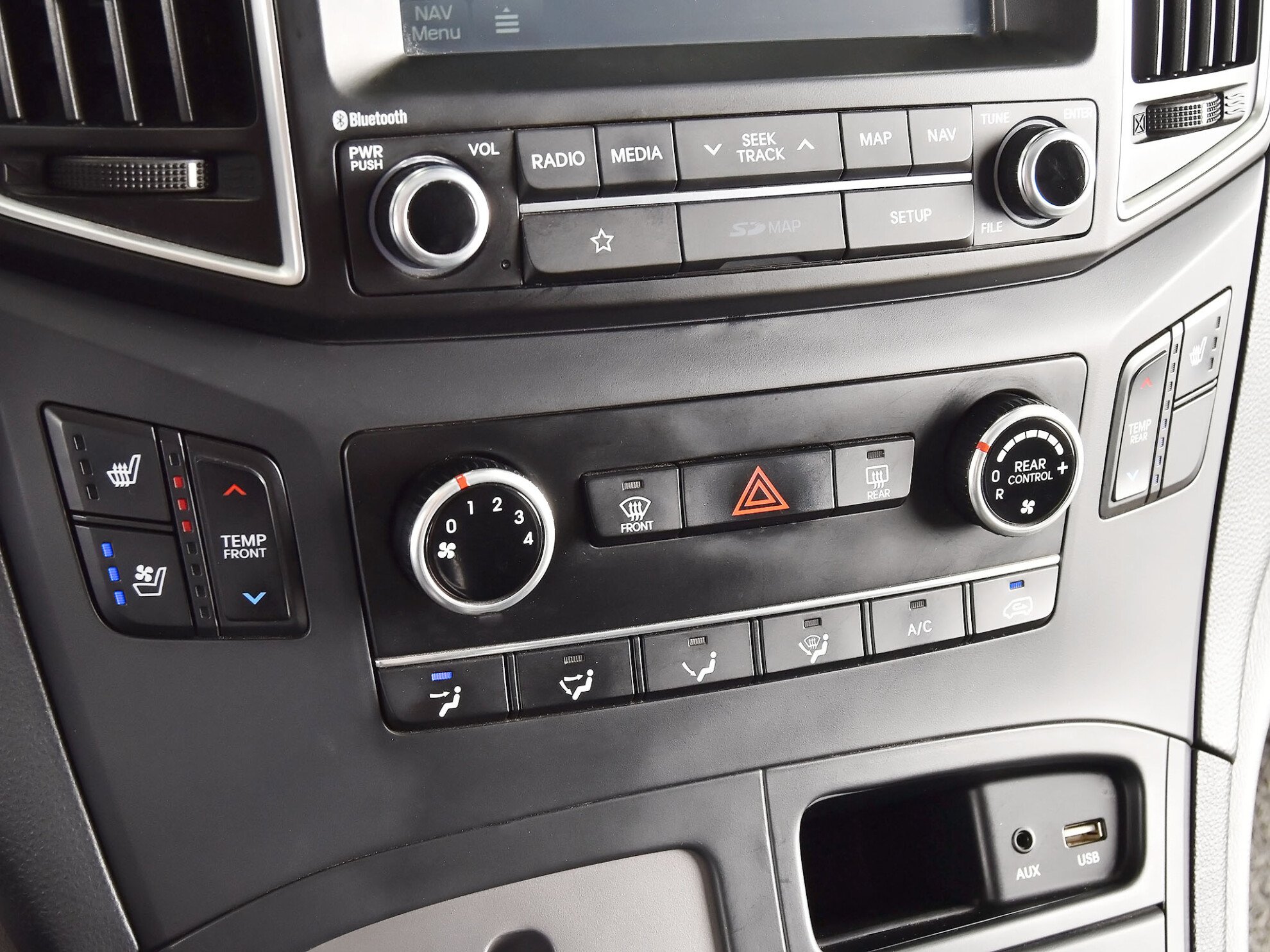 Hyundai H-1 2019