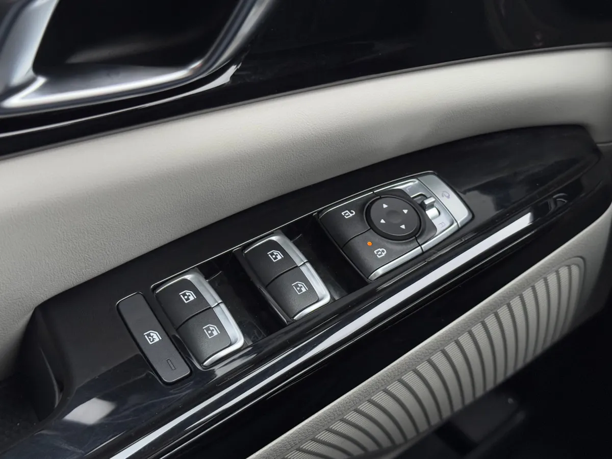 Kia Carnival 2021 Luxe