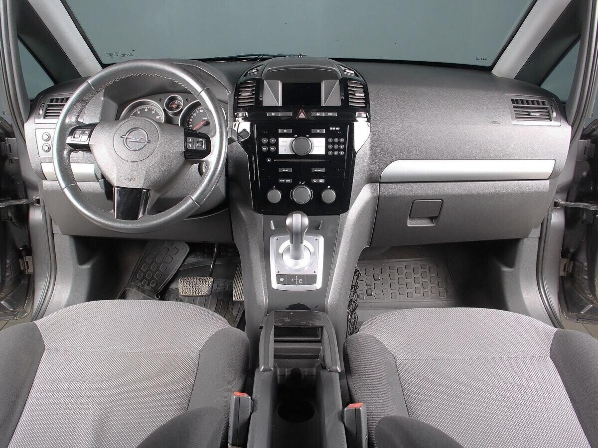 Opel Zafira 2011