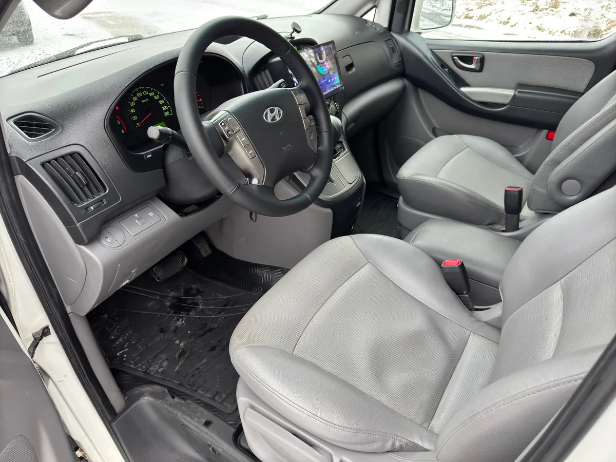 Hyundai Grand Starex 2012