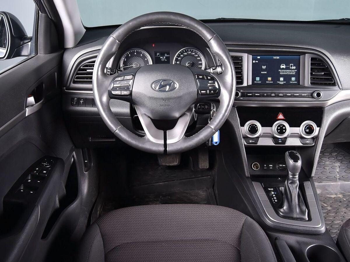 Hyundai Elantra 2019