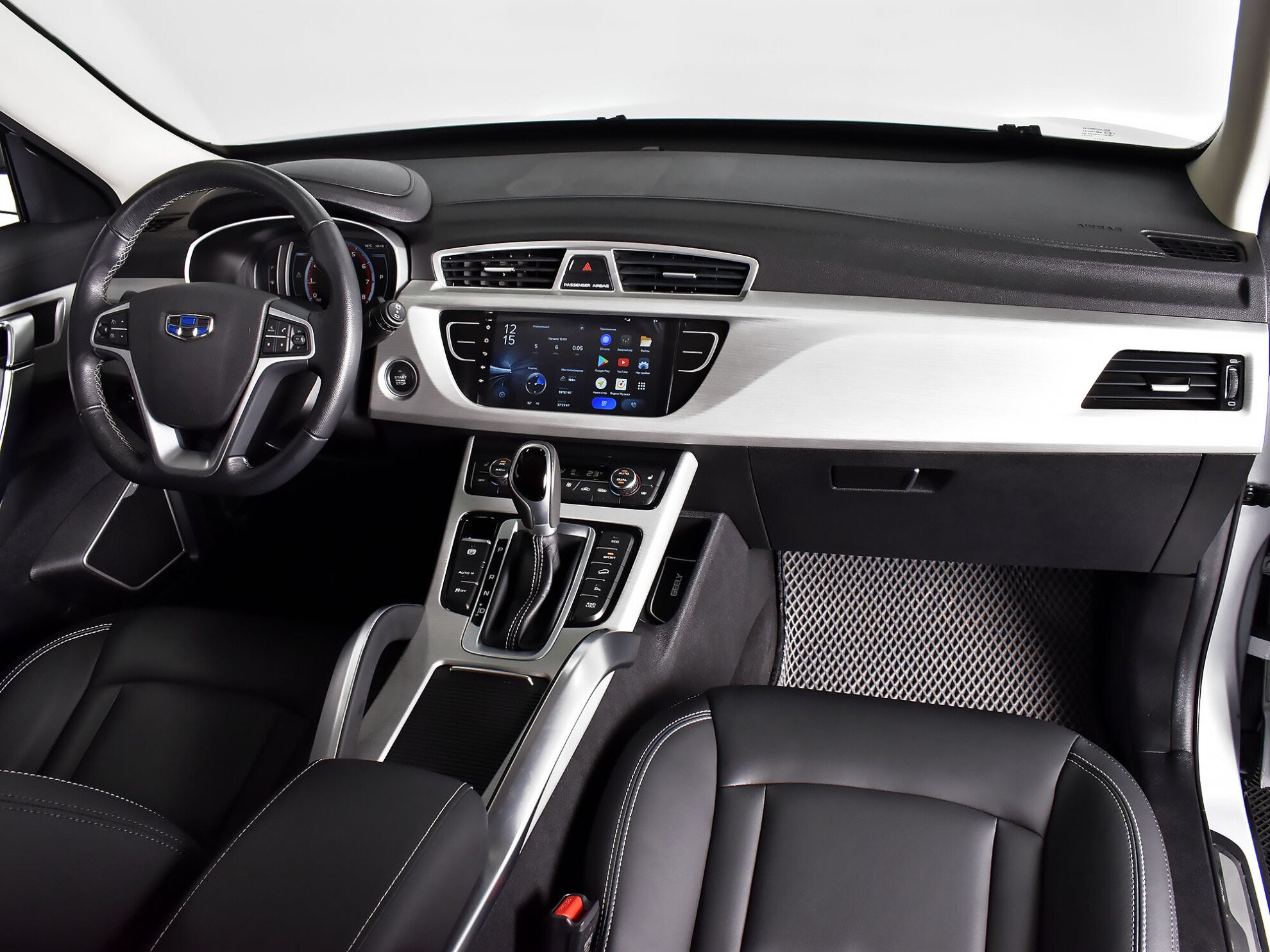 Geely Atlas 2019 Luxury LED + Yandex Auto