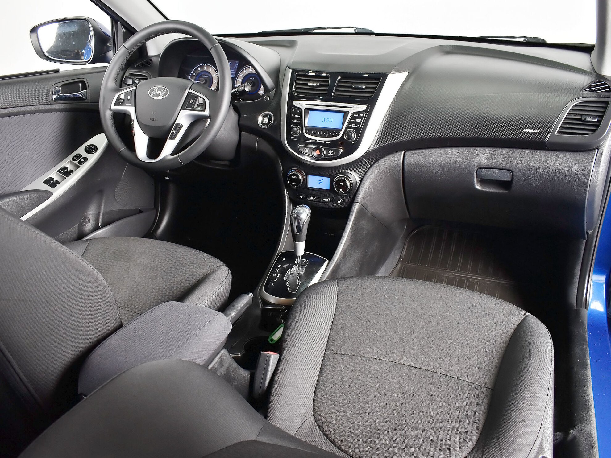 Hyundai Solaris 2012 Family