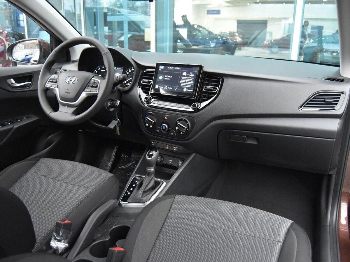 Hyundai Solaris 2021