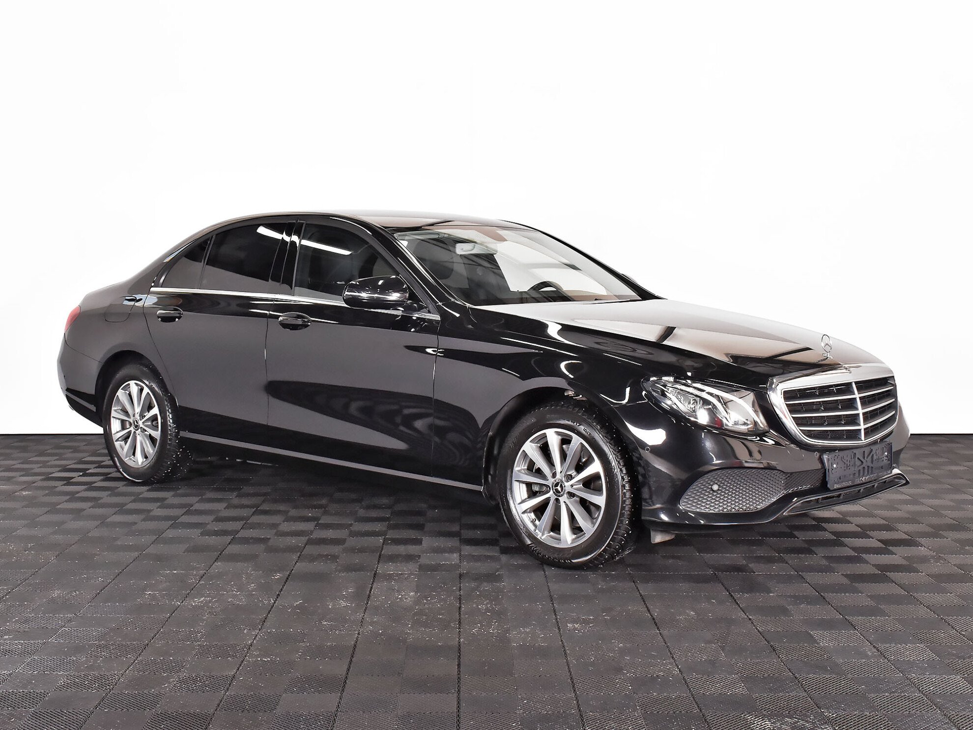 Mercedes-Benz E-Класс 2018 Comfort