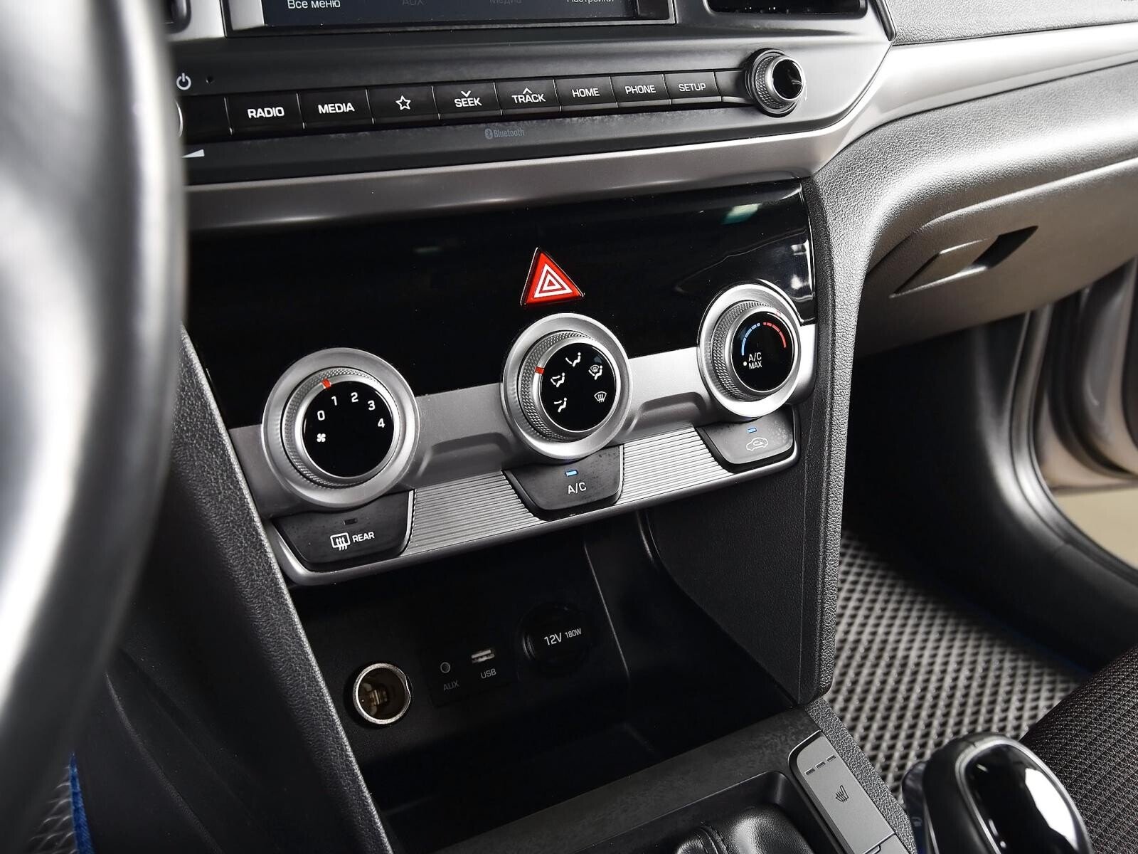 Hyundai Elantra 2019