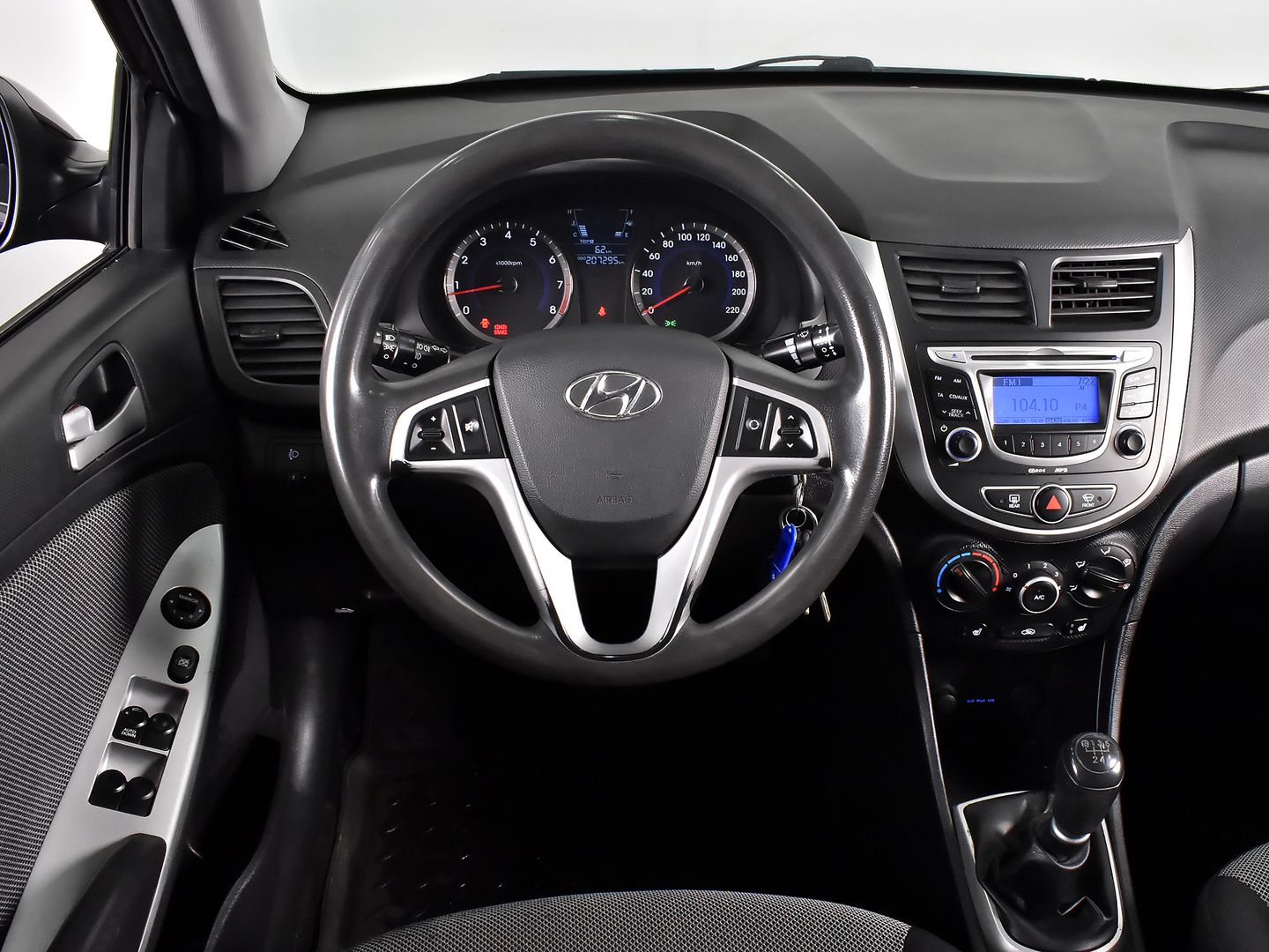 Hyundai Solaris 2011 Style