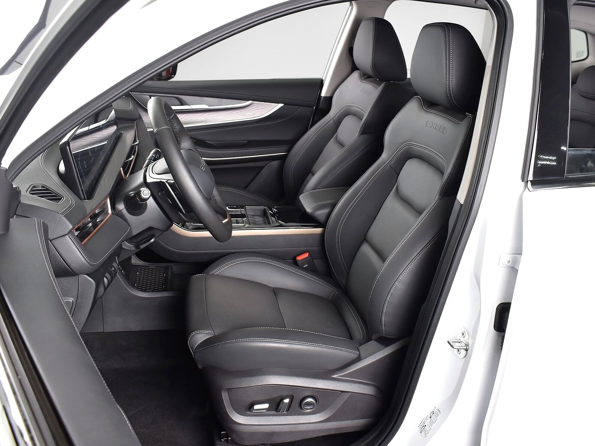 Exeed LX 2024 Luxury