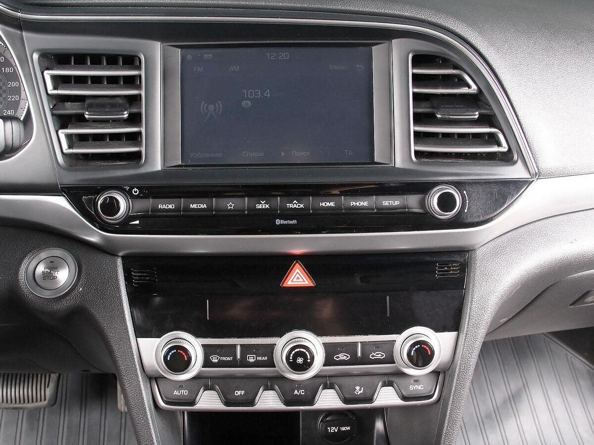 Hyundai Elantra 2019