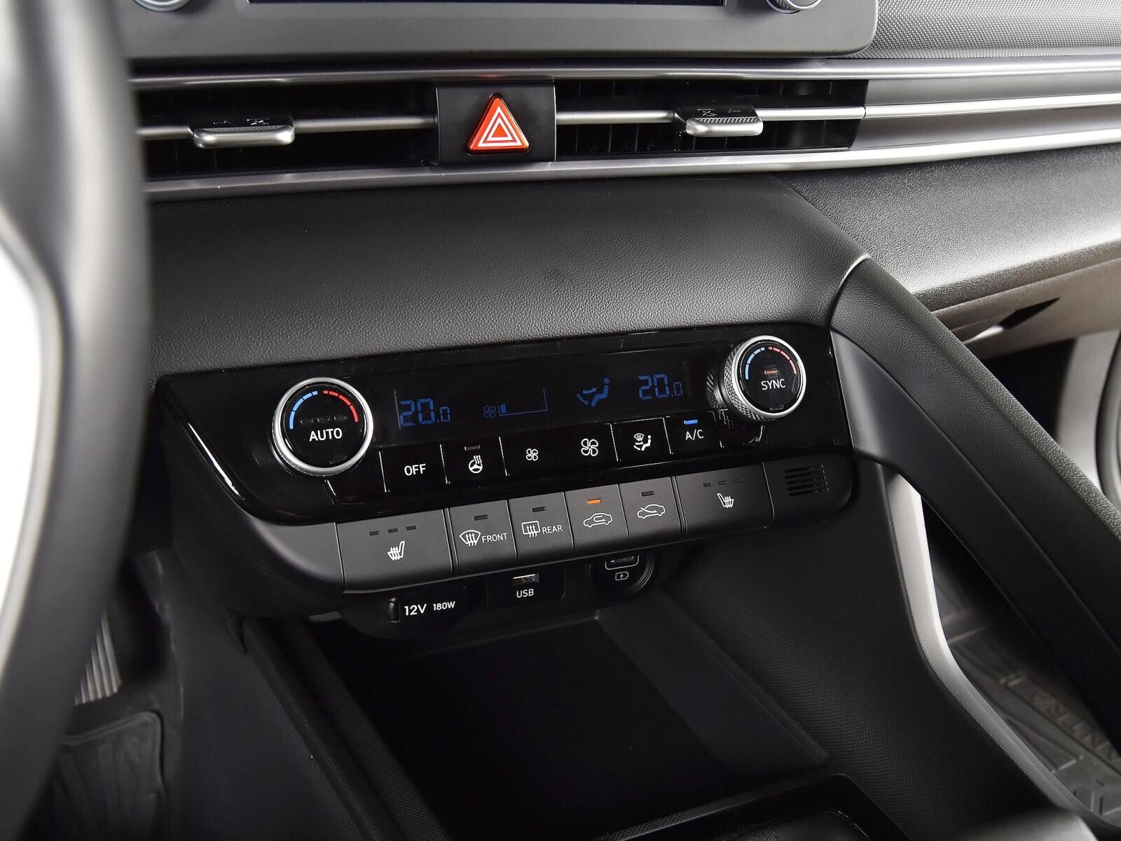 Hyundai Elantra 2021