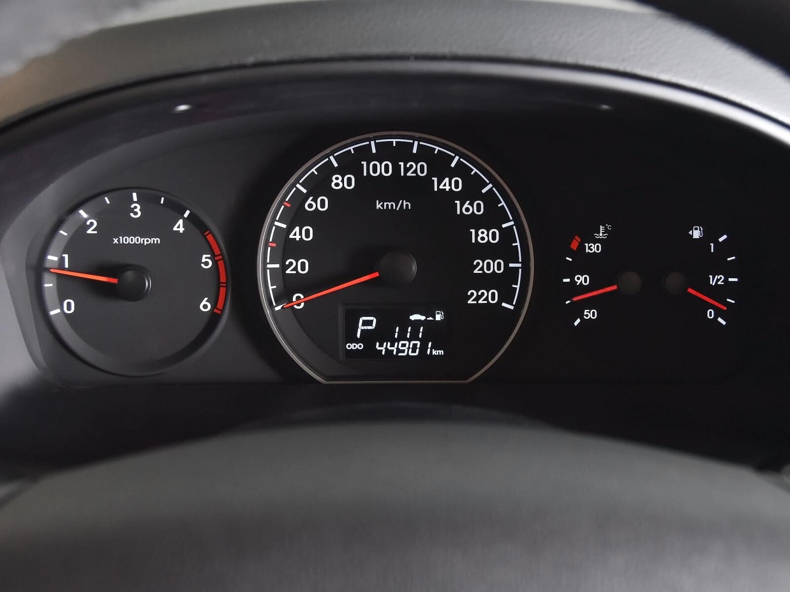 Hyundai H-1 2020