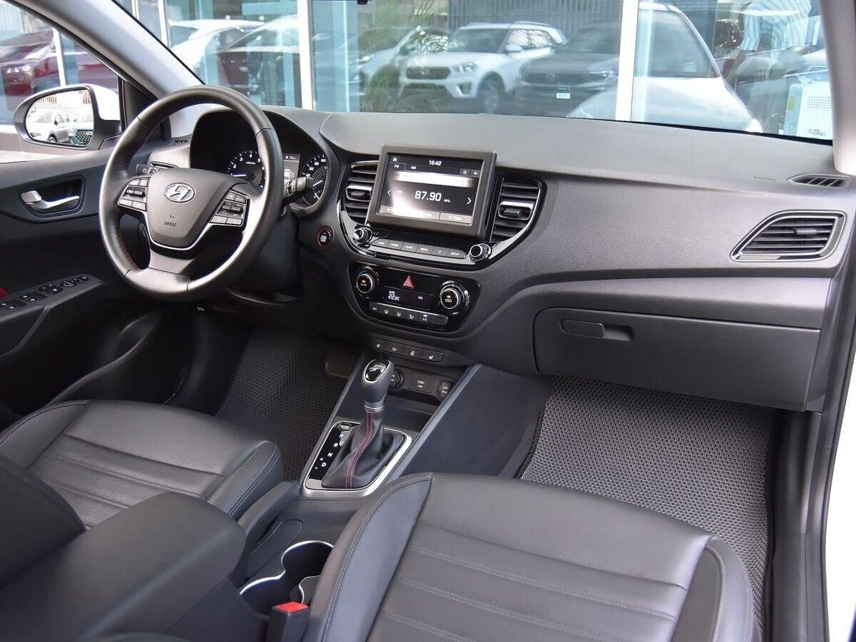 Hyundai Solaris 2020