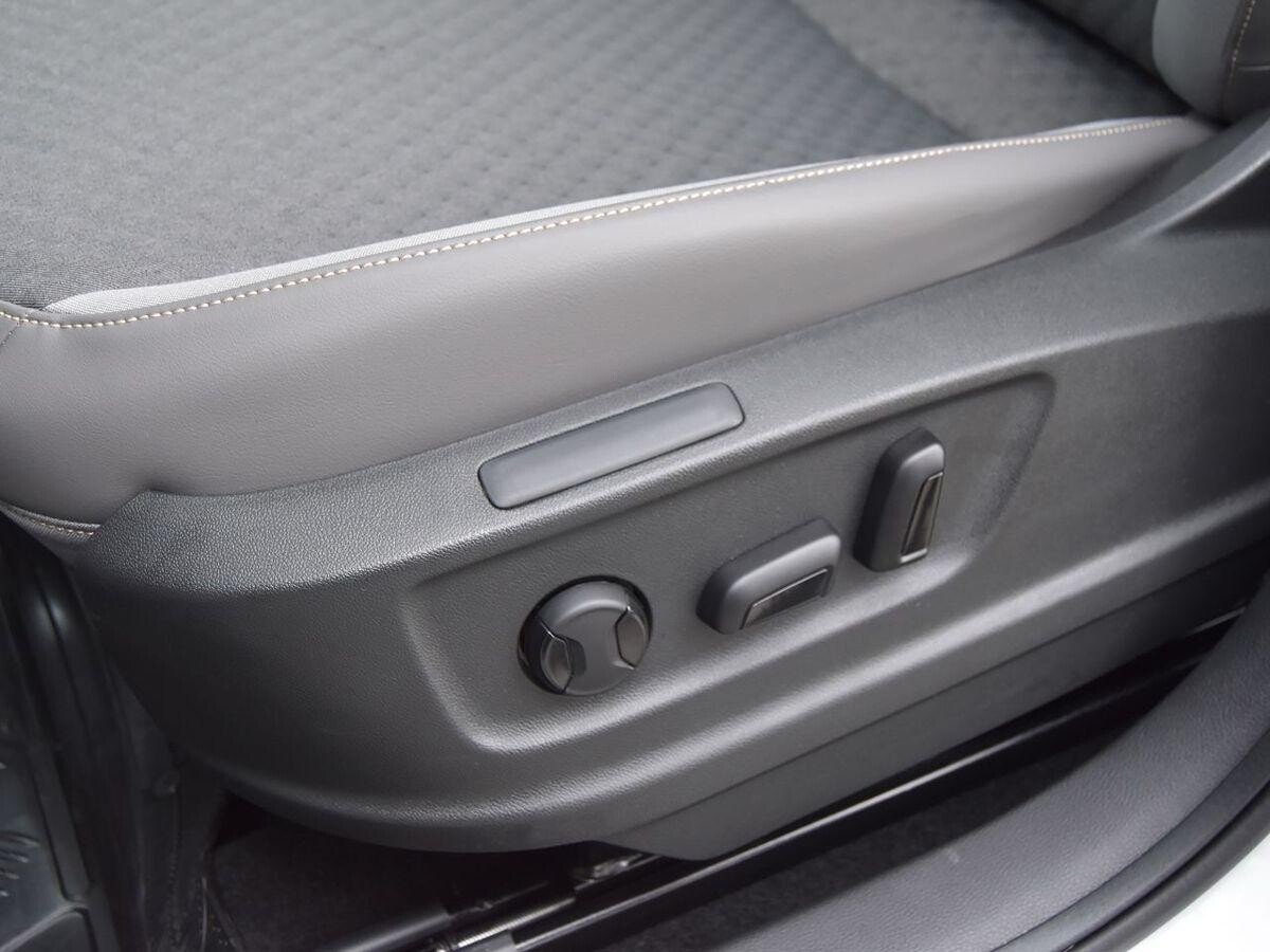 Volkswagen Taos 2021