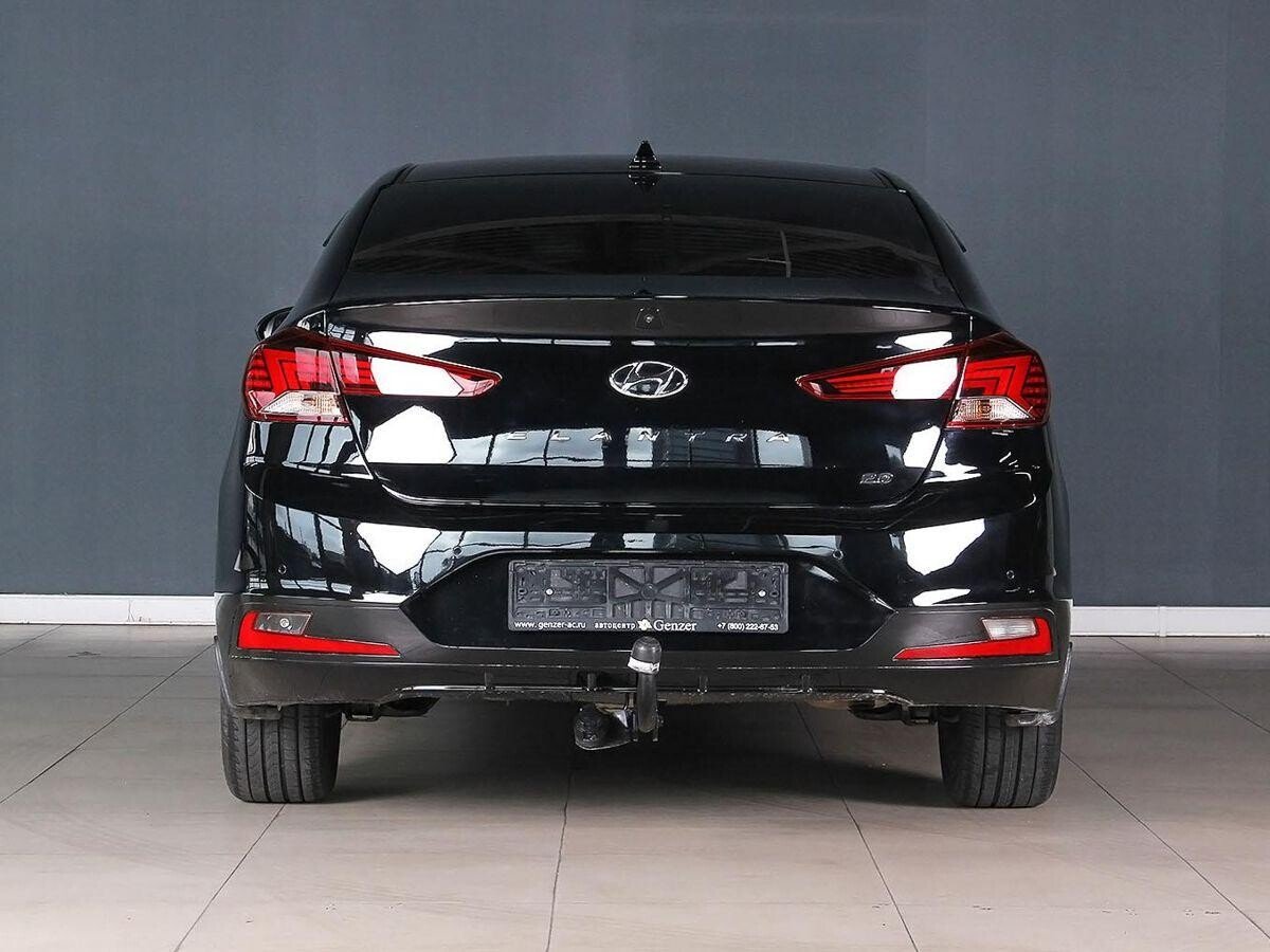 Hyundai Elantra 2019